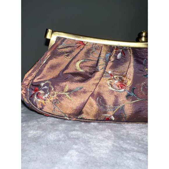 Women’s VTG Floral Clutch Brown with Embroidery - Picture 5 of 12